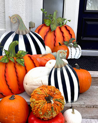 Party Pumpkin Porch - Traditional